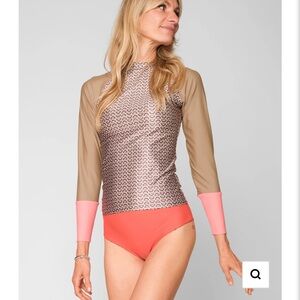 Seea Doheny Rashguard Size Small